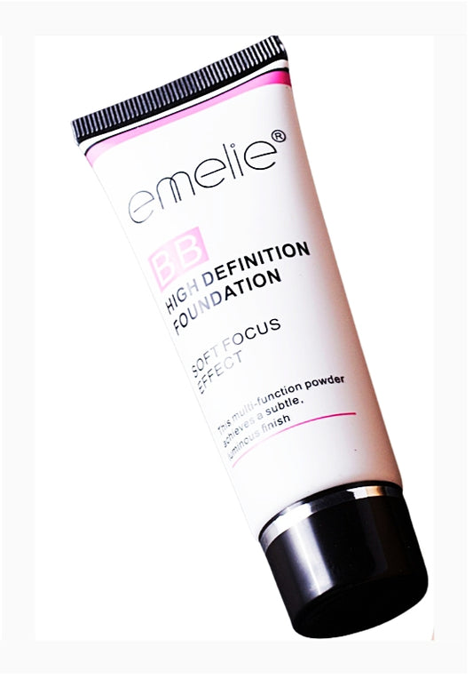 Emelie BB High Coverage soft focus effect