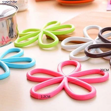 Flower Shape Anti-Slip Pot Holder Pan Pad Bowl Plate Dish Place-mat Cup Coaster Kitchen Dining Table Silicone Heat-Proof Mat